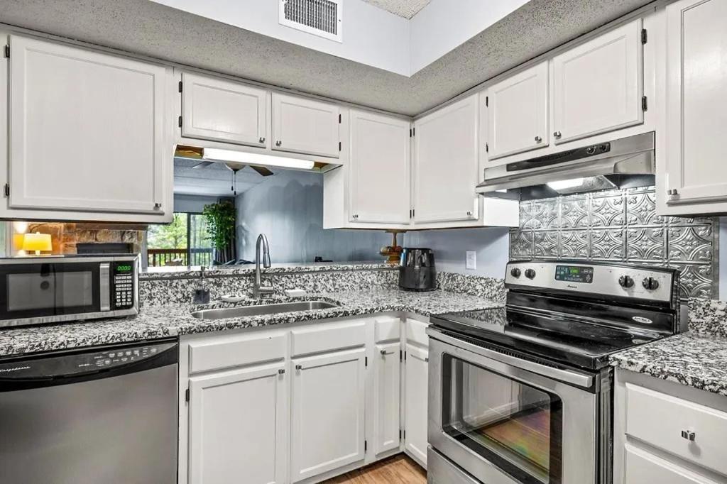 Views & Fireplace - Minutes To Gburg And Ober - Condo Gatlinburg Exterior foto